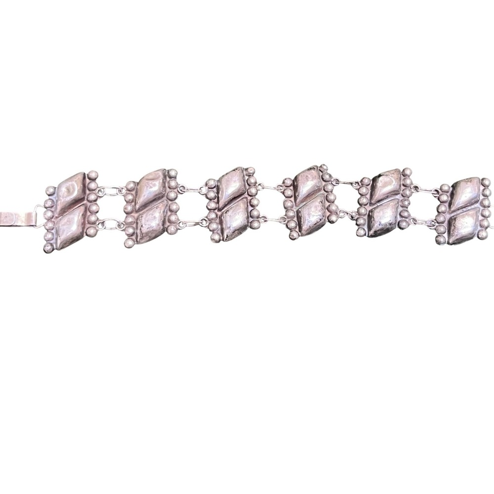 Vintage 1940s Mexican Silver Repousse Pillow Link Panel Bracelet 15g